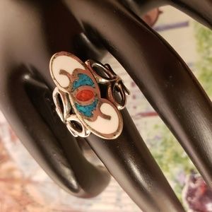 Vintage 1970s Inlaid Turquoise Coral Ring